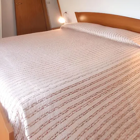 Cozy In 70 M² With Mountain View Terrace Livo (Lombardy)