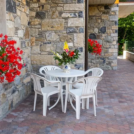 Cozy In 70 M² With Mountain View Terrace Daire