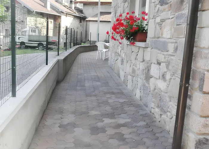 Cozy In 70 M² With Mountain View Terrace * Livo (Lombardy)